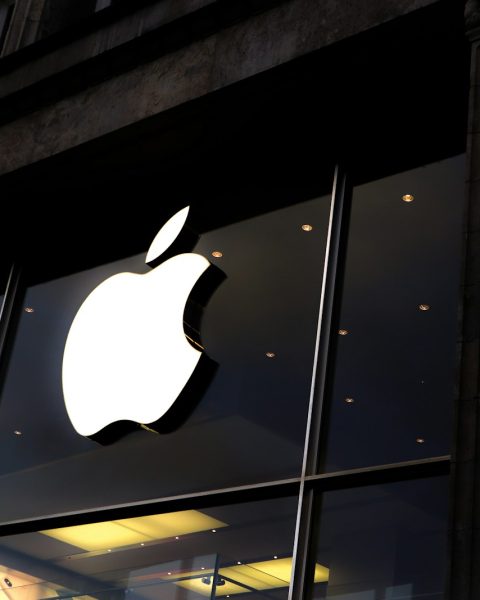 Apple Store shop front